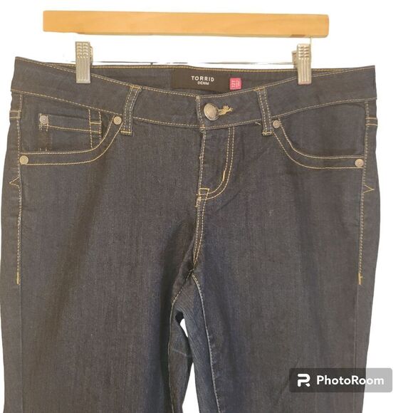 Torrid Denim jeans straight leg size 12 Tall - Picture 2 of 6